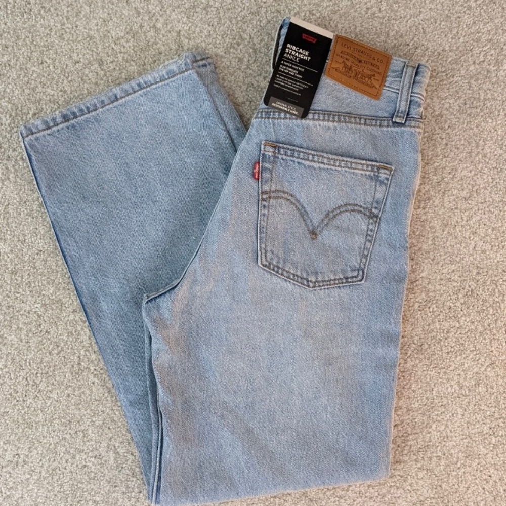Levi’s Ribcage Straight Jeans